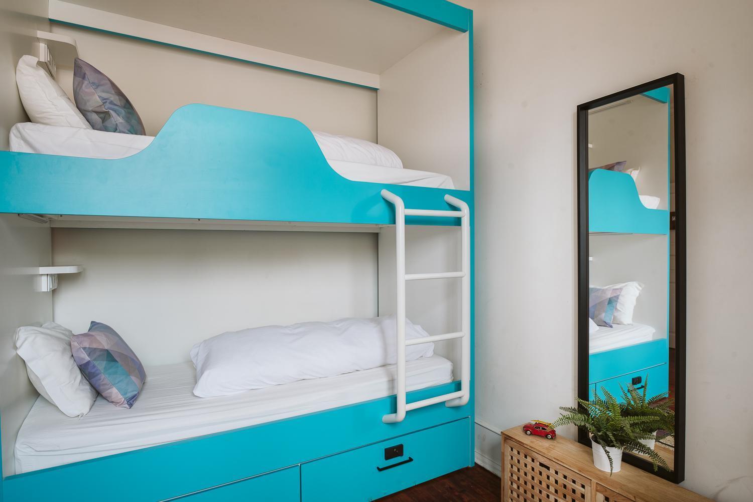 The Salty Pelican Beach Retreat Эшторил Номер фото